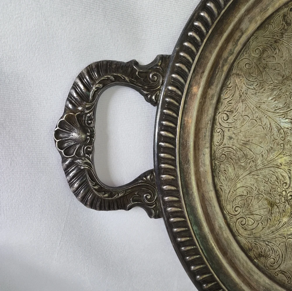 Post-1940 Sheridan Silver Plate Service Platter - Picture 2 of 4